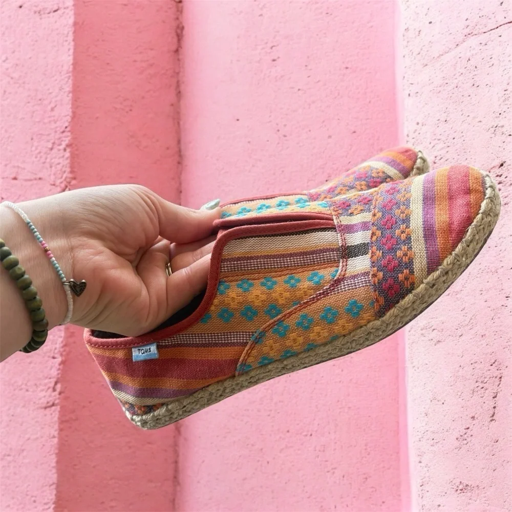 NWOT Tom’s Colorful Woven Patchwork Boho Slip-On Espadrilles Womens 5.5